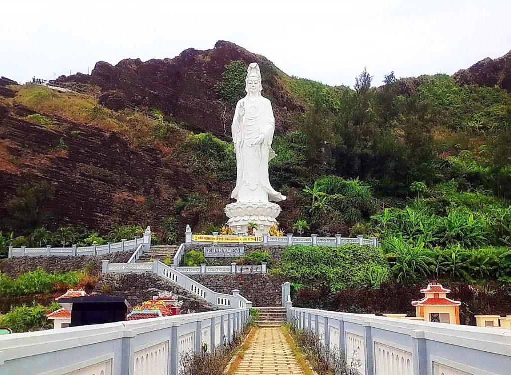 Những điểm du lịch ở Quảng Ngãi khách du lịch tâm linh không thể bỏ lỡ