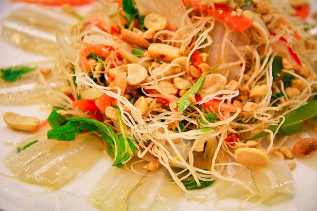 ăn gì khi đi du lịch Nha Trang2